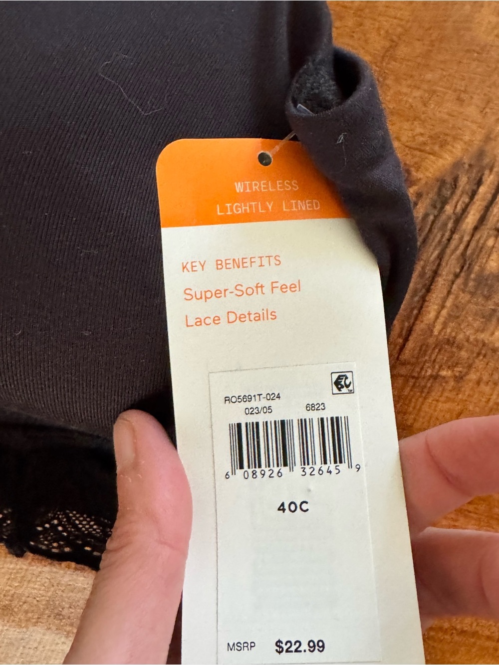 Warner's Black Lace-Band Wireless Comfort Bra - Picture 6 of 9
